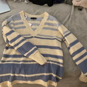 Jessica Simpson Sweater (S)